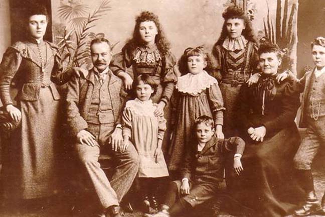 Cresswell Family ca. 1894