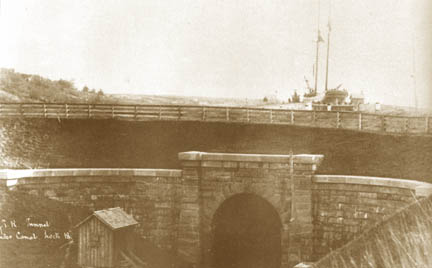 Tunnel in 1886